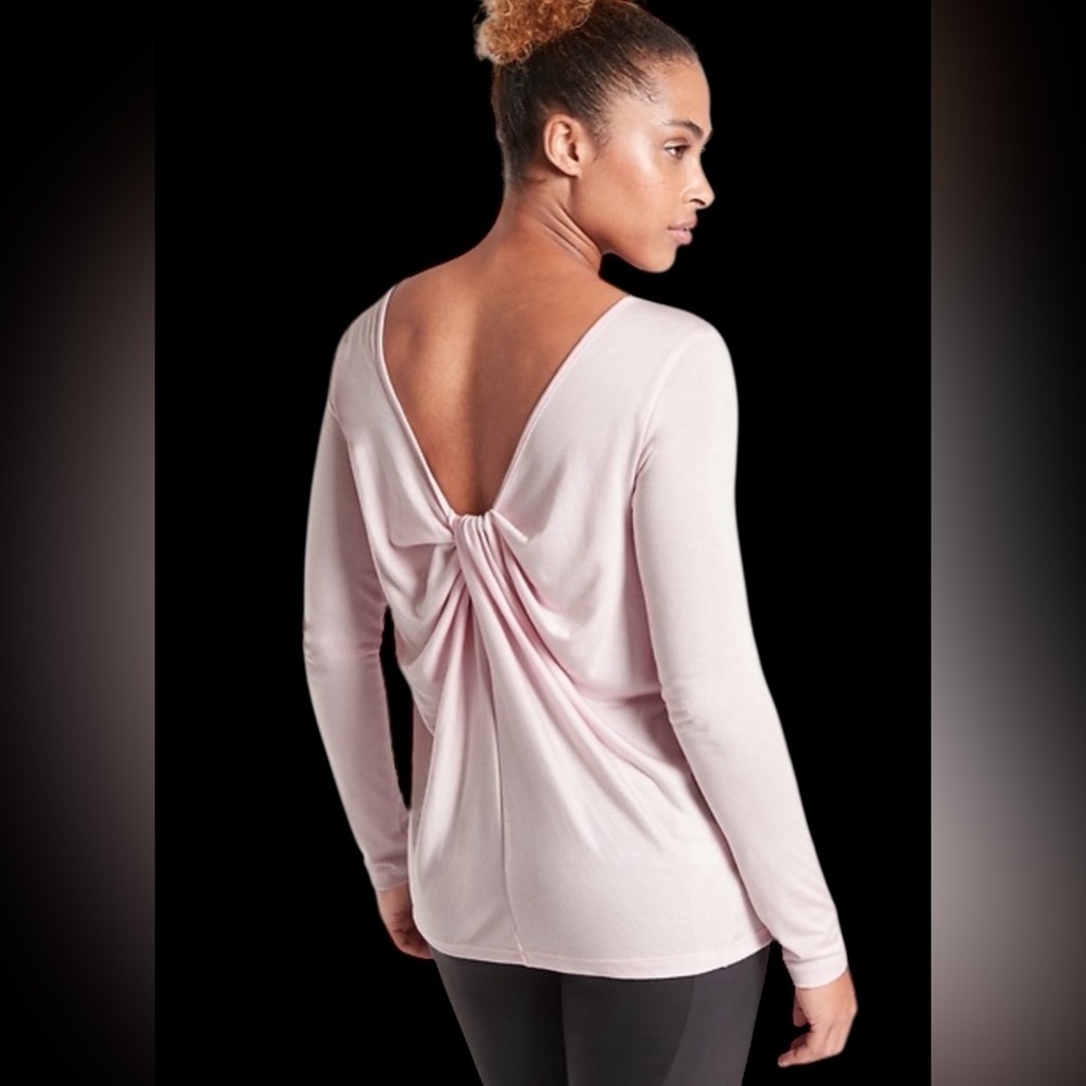 ATHLETA Waterfall Womens Long Sleeve Pink Top with a Twisted Back 💖 Size XL